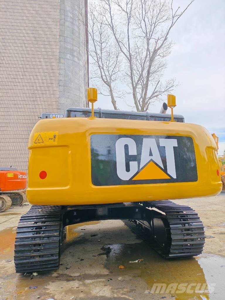 CAT 330 D L Bandgrävare