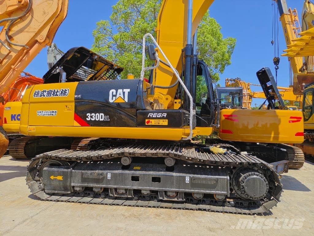 CAT 330 D L Bandgrävare