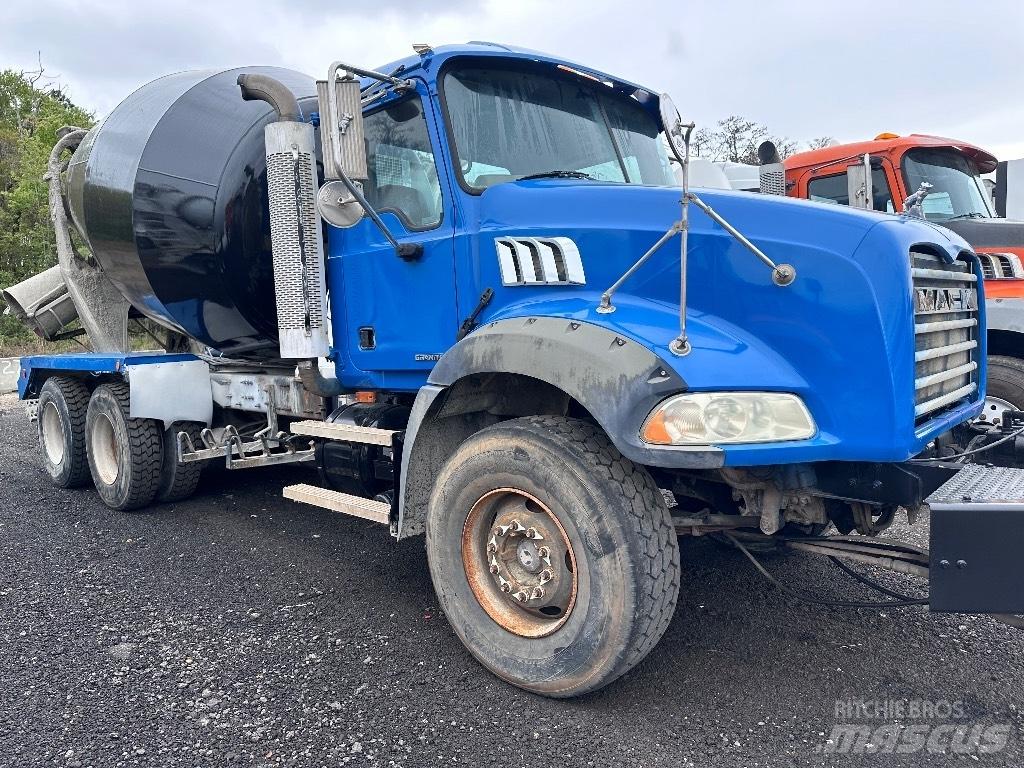 Mack CTP 713 B Övriga bilar