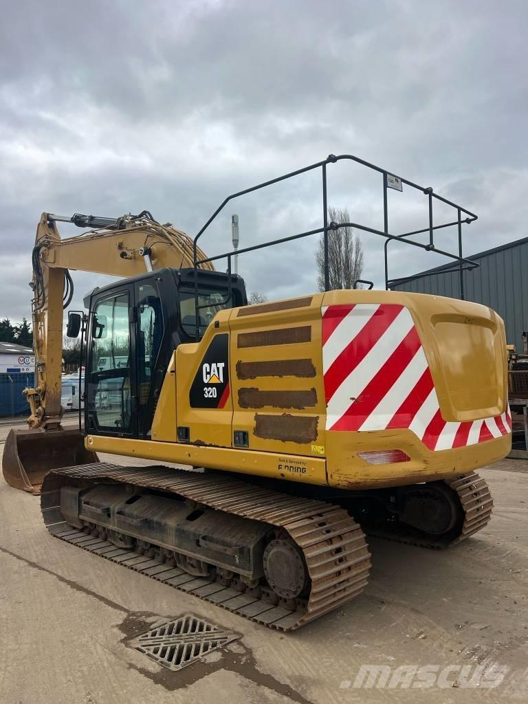 CAT 320 Bandgrävare