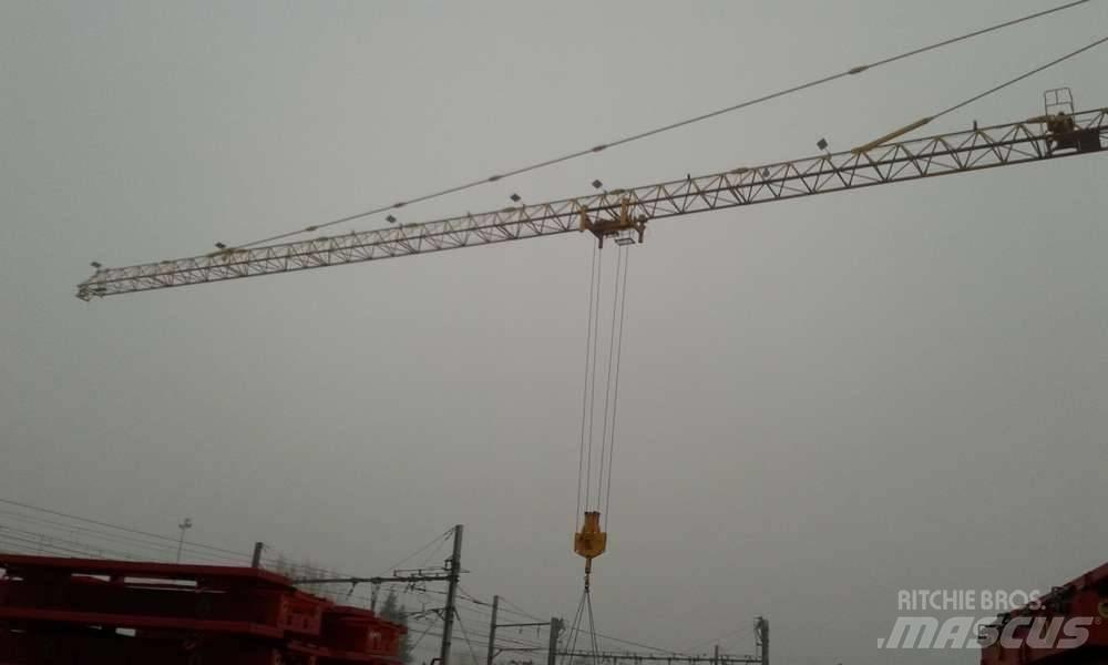 Potain MD 235 J12 Byggkranar