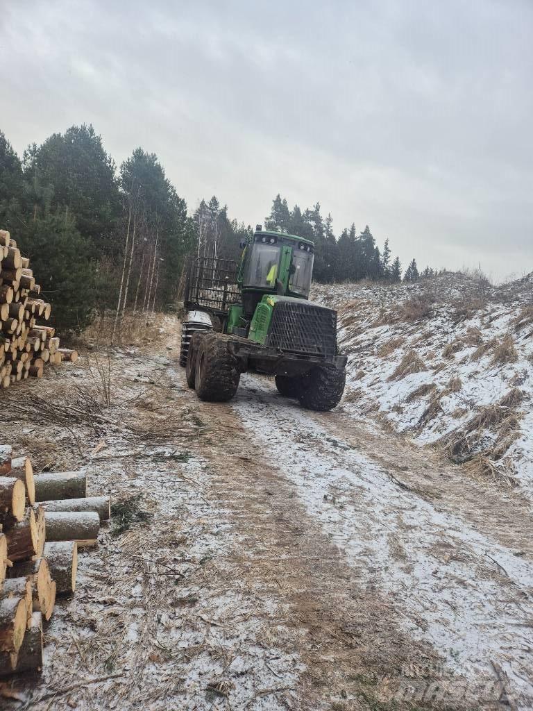 John Deere 1910 E Skotare