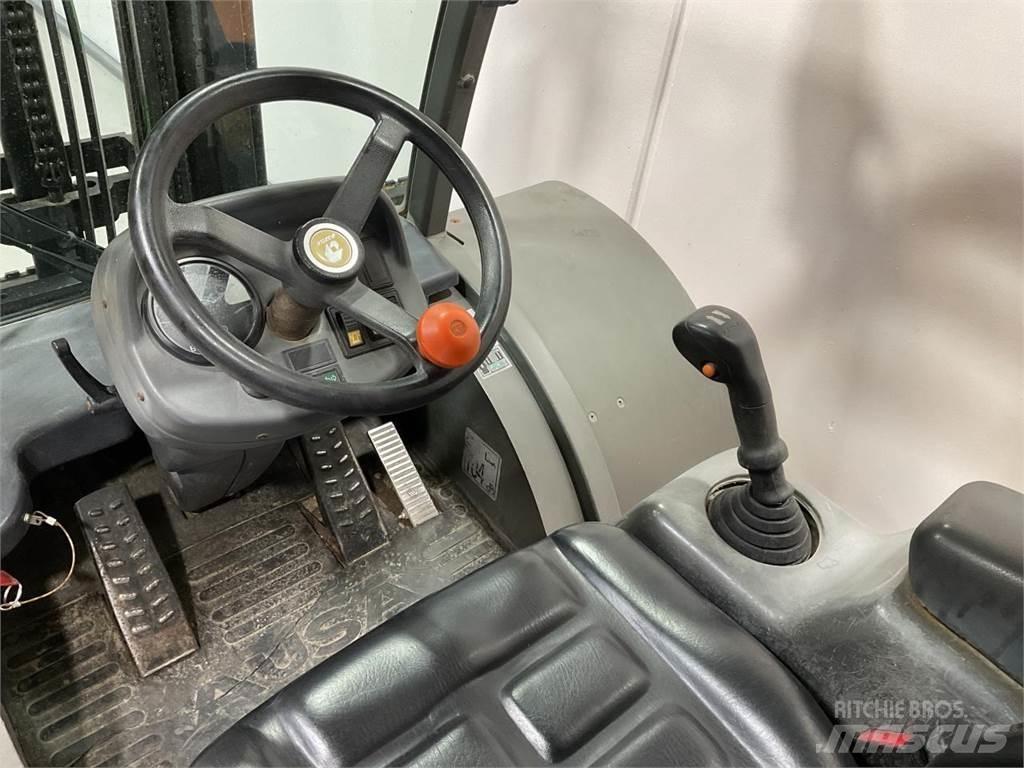 Ausa C250HX4 Terrängtruck
