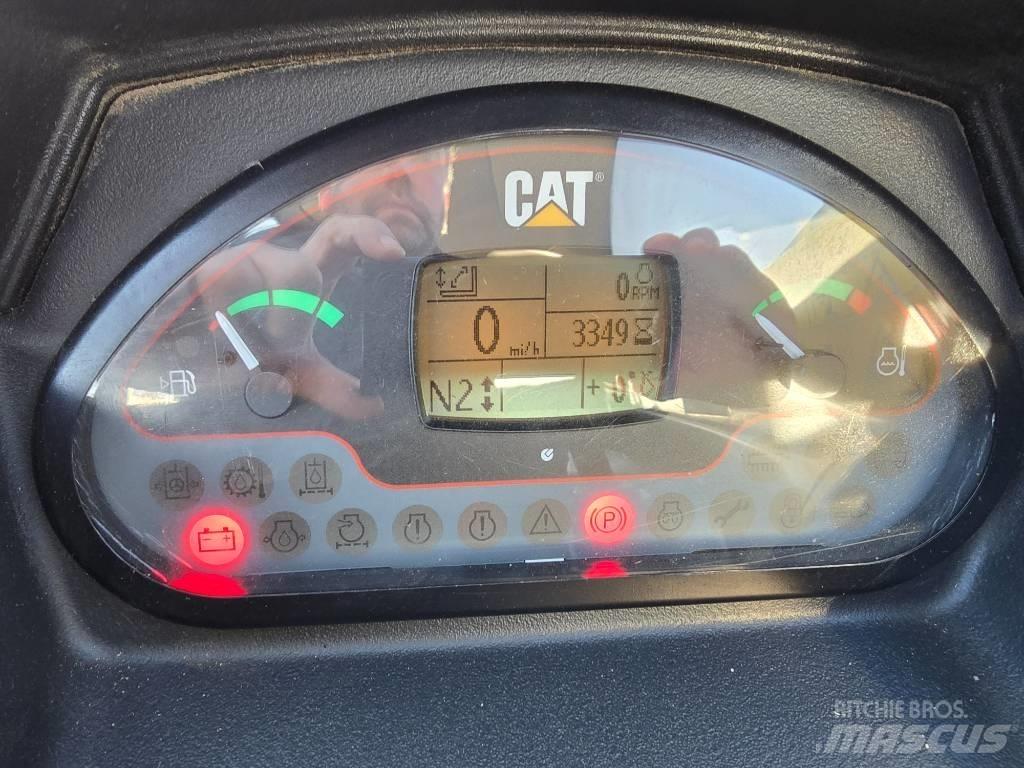 CAT TH337C Teleskoplastare
