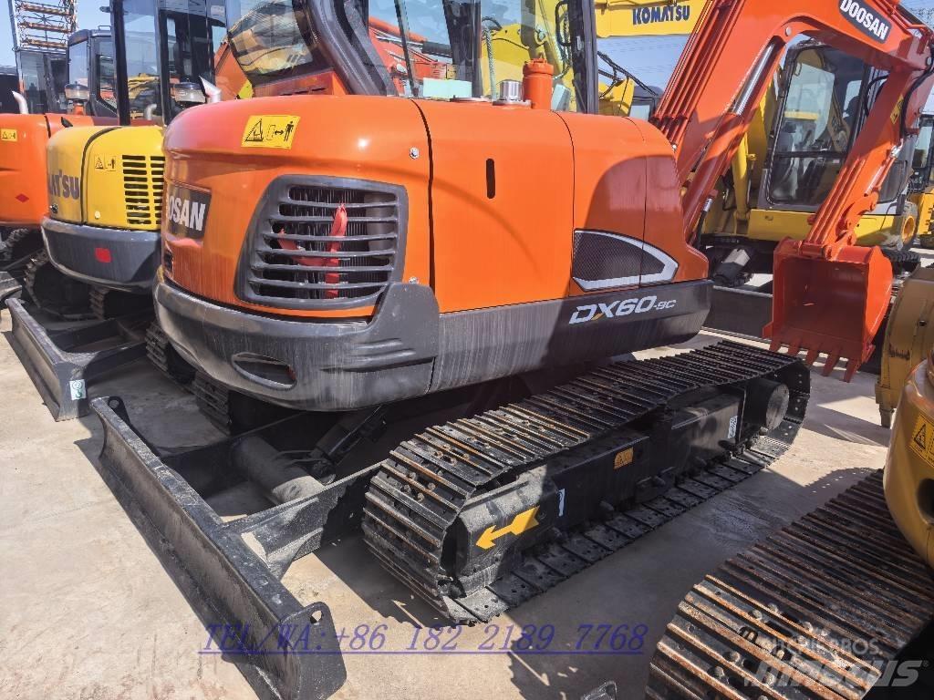 Doosan DX60 Bandgrävare