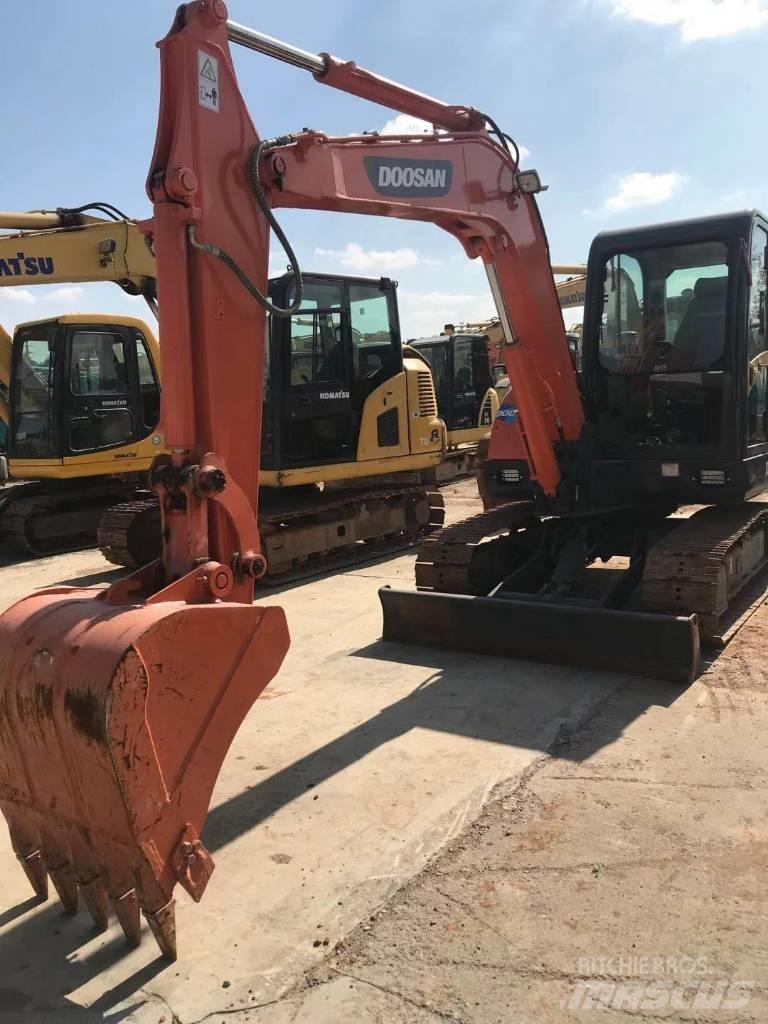 Doosan dx60 Bandgrävare