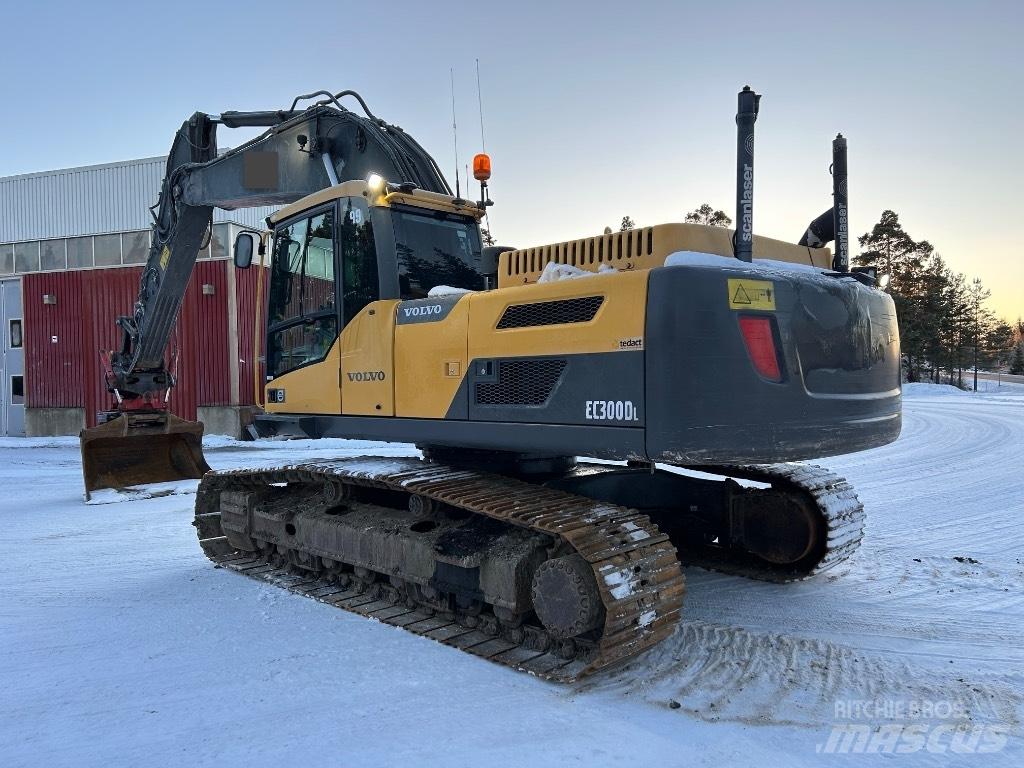 Volvo EC 300 D L Bandgrävare