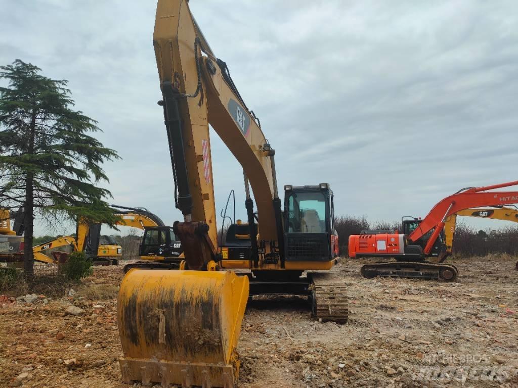 CAT 320 D Bandgrävare