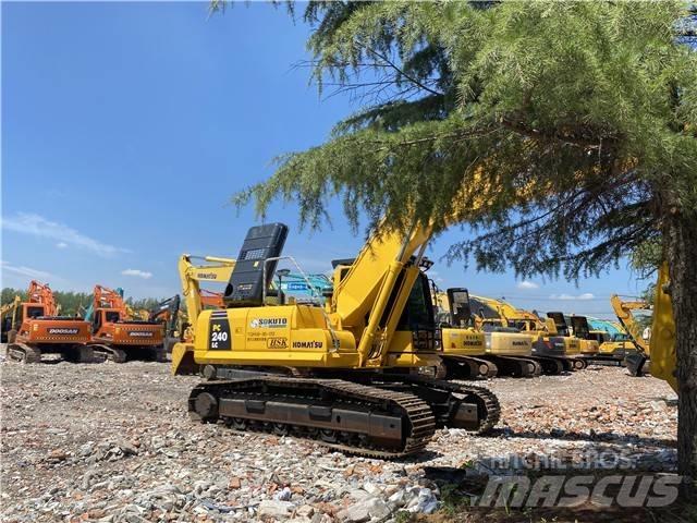 Komatsu PC240-8 Bandgrävare