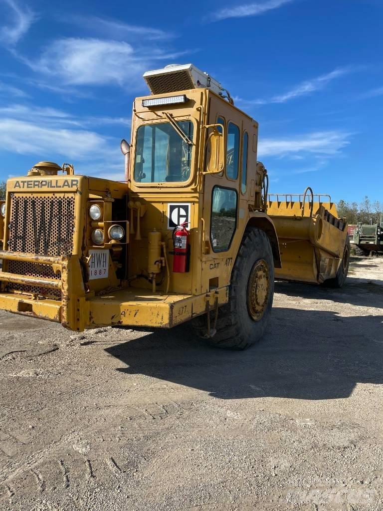 CAT 621 B Schaktvagnar