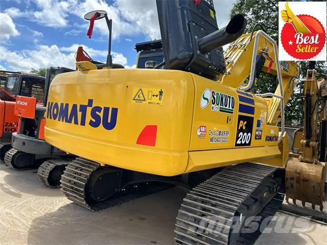 Komatsu PC 200-8 Bandgrävare