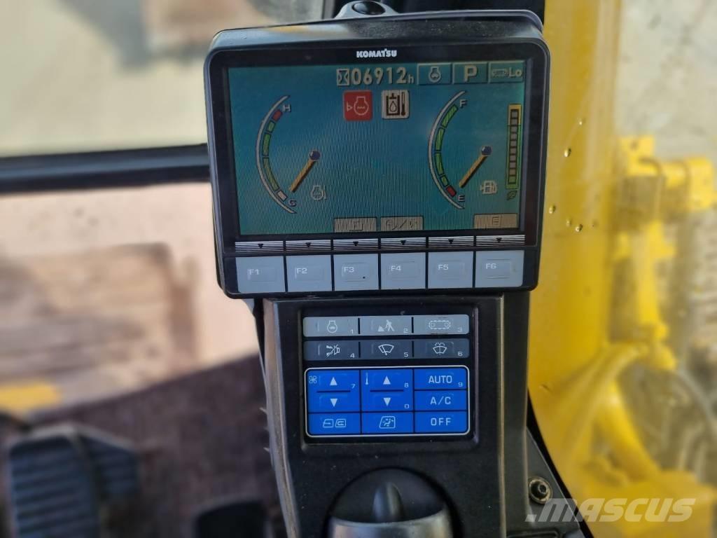 Komatsu PC 350 NLC-8 Bandgrävare