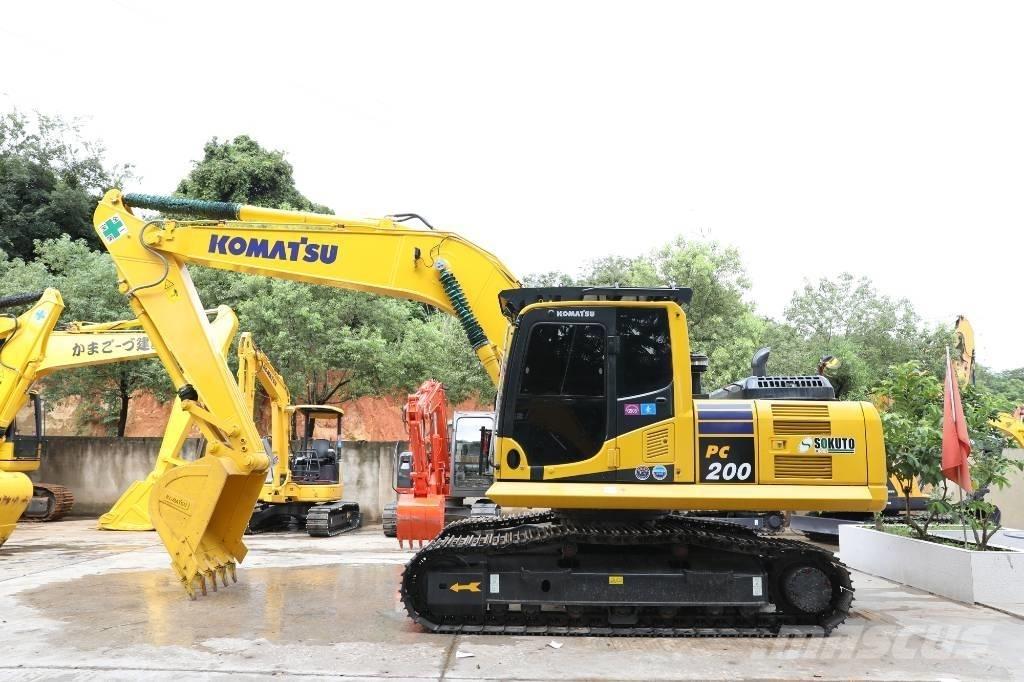 Komatsu PC 200-8 Minigrävare < 7t