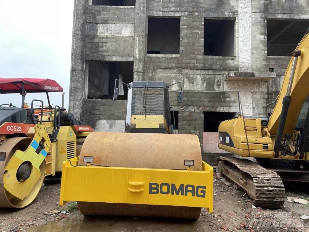 Bomag BW 217 Envalsvältar
