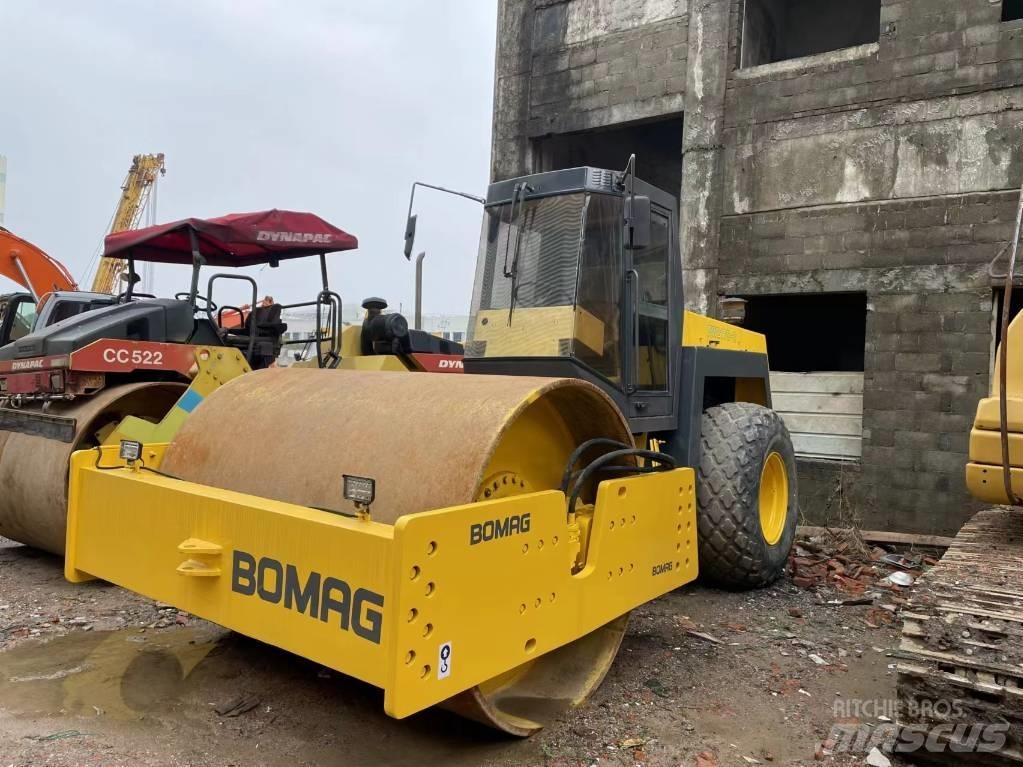 Bomag BW 217 Envalsvältar