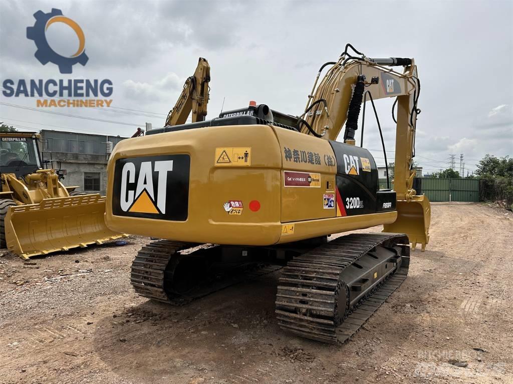 CAT 320 D 2 L Bandgrävare