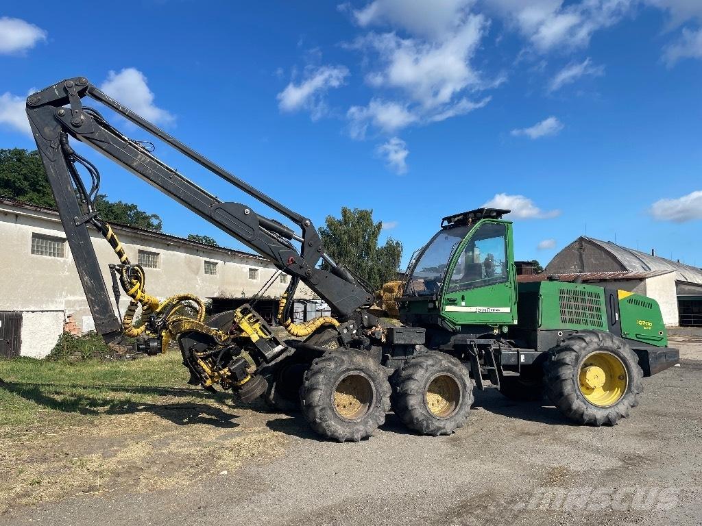  Johnne Deere 1270D Skördare