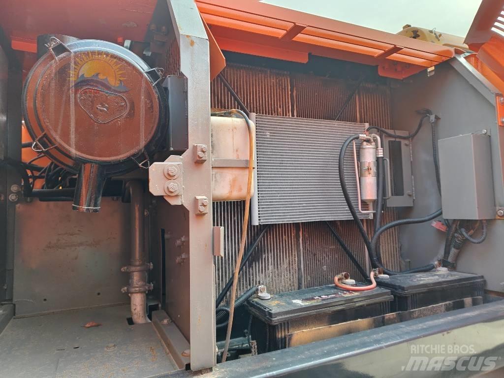 Hitachi ZX 210 Bandgrävare