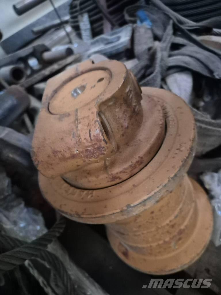 CAT D 6 Band, kedjor och underreden