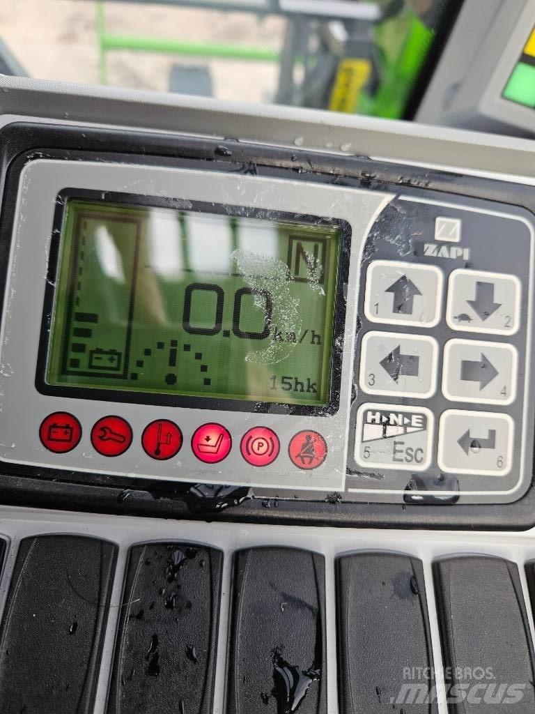 Merlo EW25.5-90 Teleskoplastare