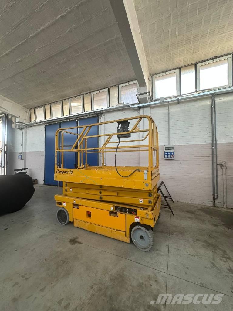 Haulotte Compact 10 Saxliftar