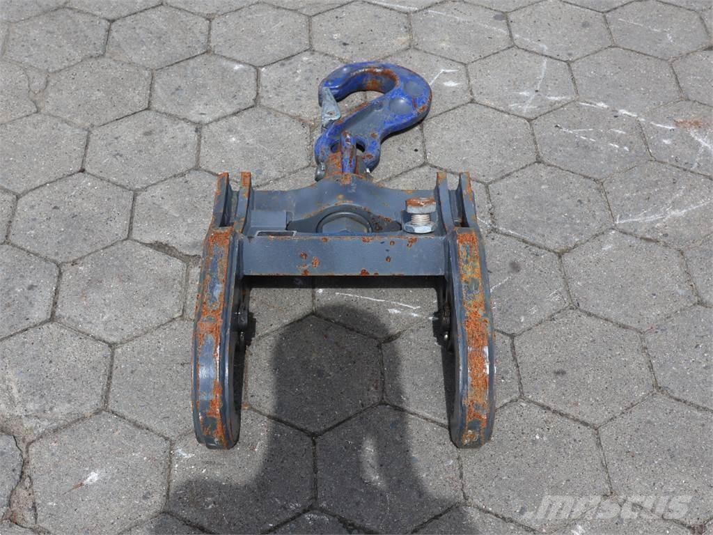  LASTHAKEN 15 TO. Redskapsfäste/ adaptrar