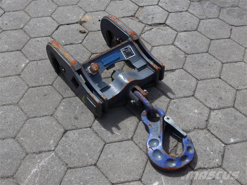  LASTHAKEN 15 TO. Redskapsfäste/ adaptrar