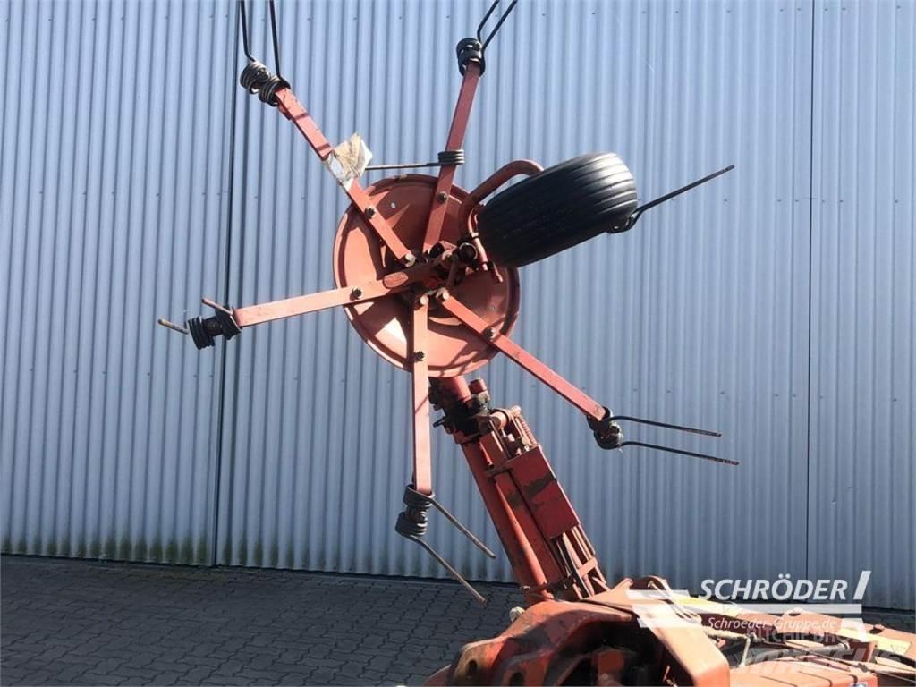 Kuhn GF 5000 MHA Vändare och luftare