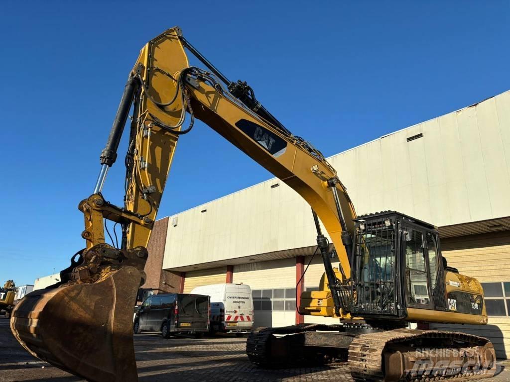 CAT 324 D L Bandgrävare