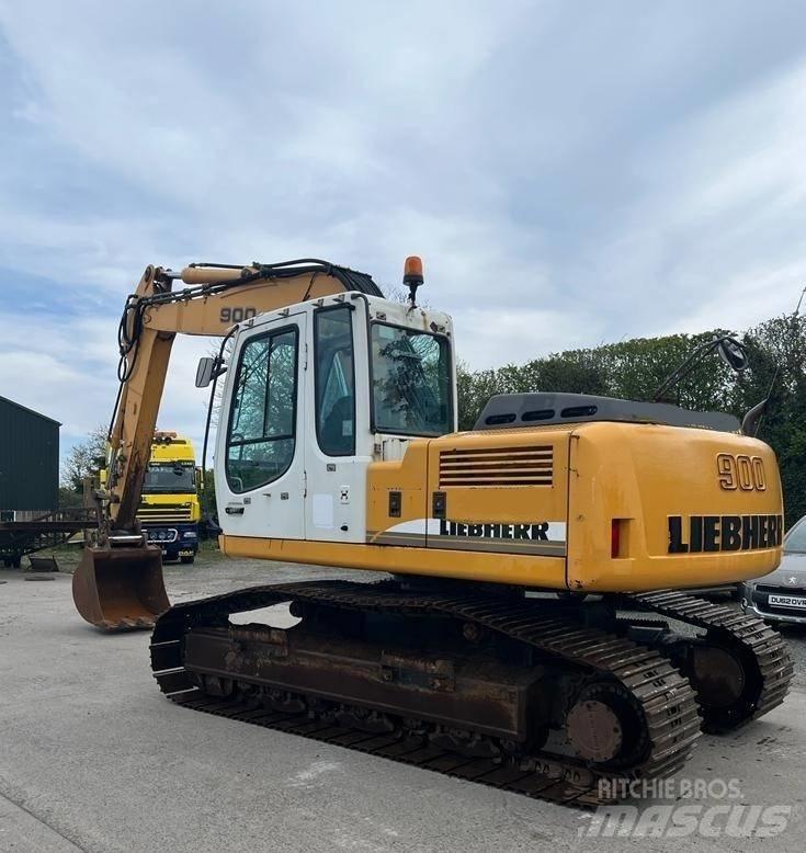Liebherr R 900 C Bandgrävare