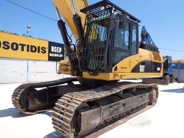 CAT 330 D L Bandgrävare