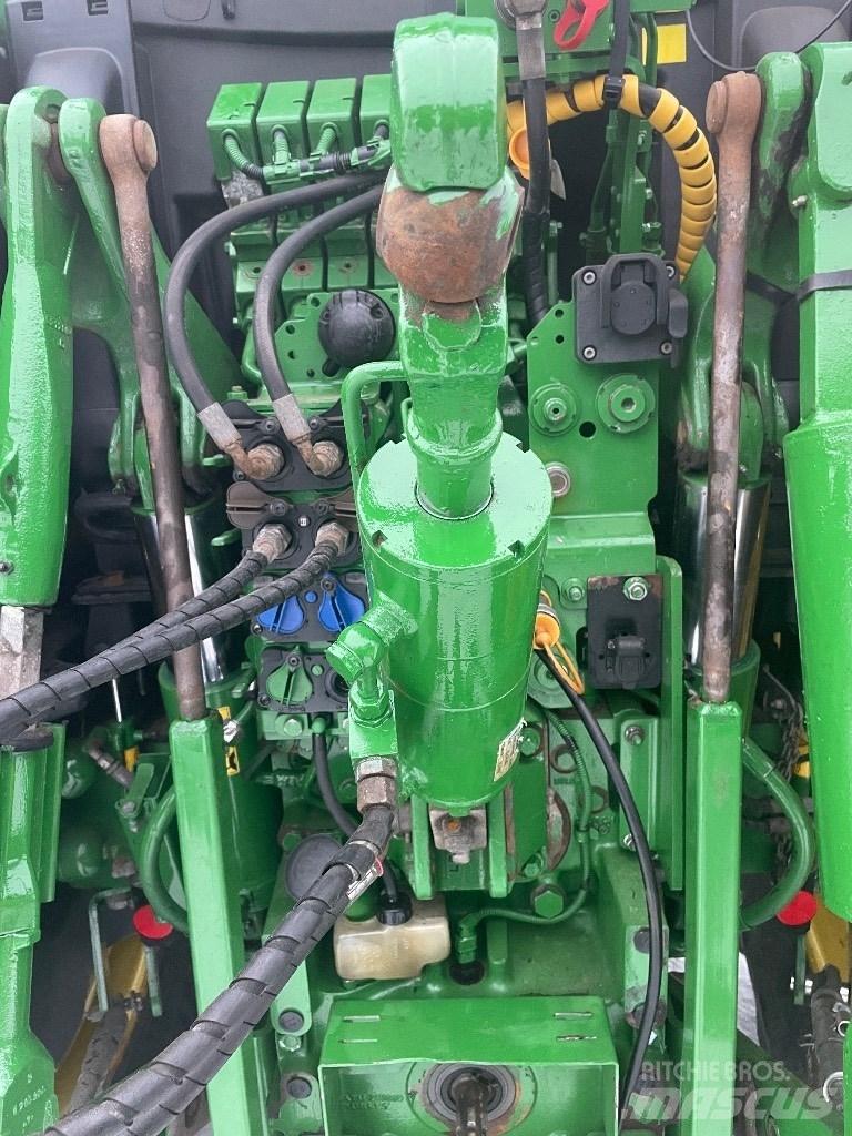 John Deere 6145R Traktorer