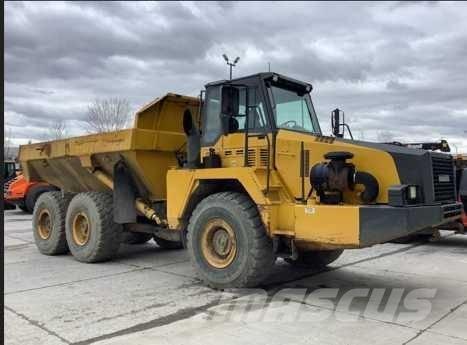Komatsu HM 300 Midjestyrd dumper