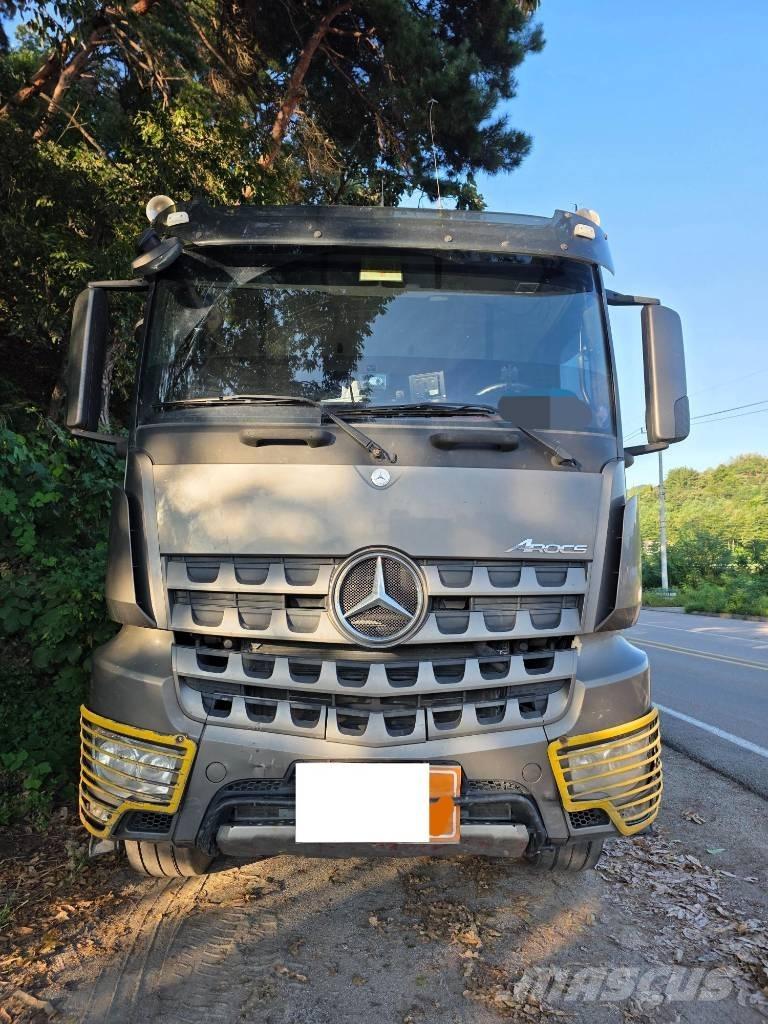 Mercedes-Benz 3951K Minidumprar