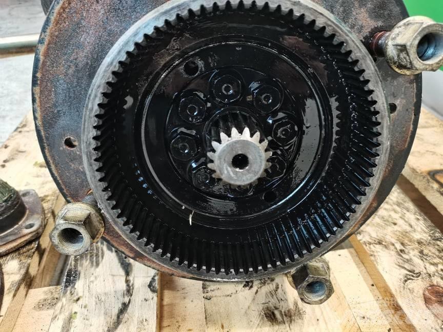 JCB 520-40 reducer Hjulaxlar