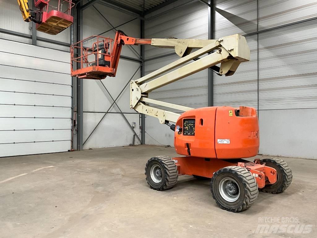 JLG 450 AJ Bomliftar