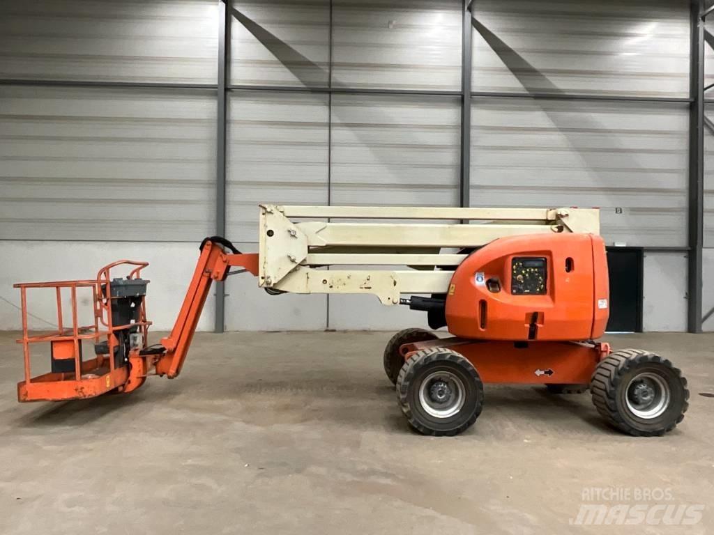 JLG 450 AJ Bomliftar