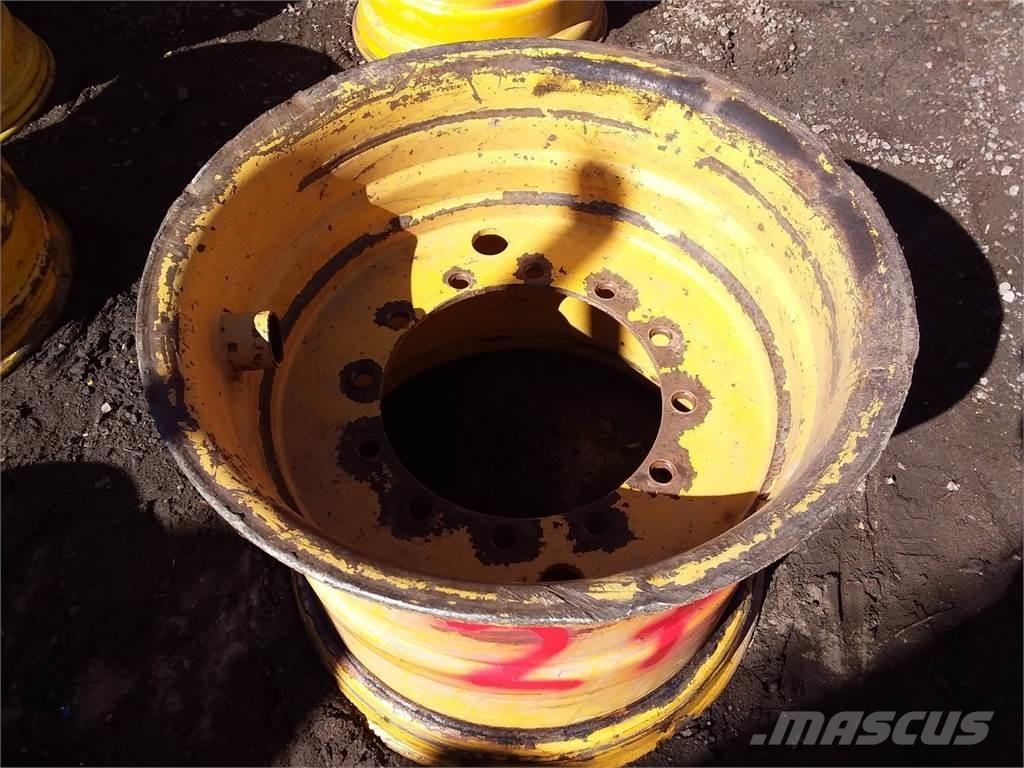 Rottne H20 24x30,5 Däck, hjul och fälgar