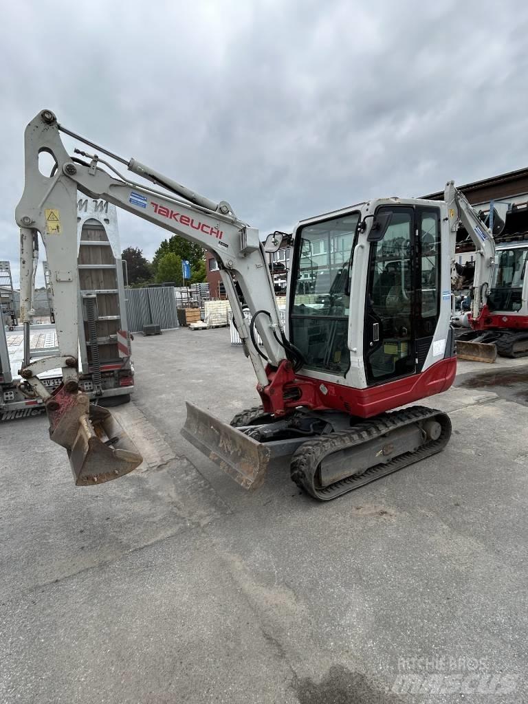 Takeuchi TB 228 Minigrävare < 7t