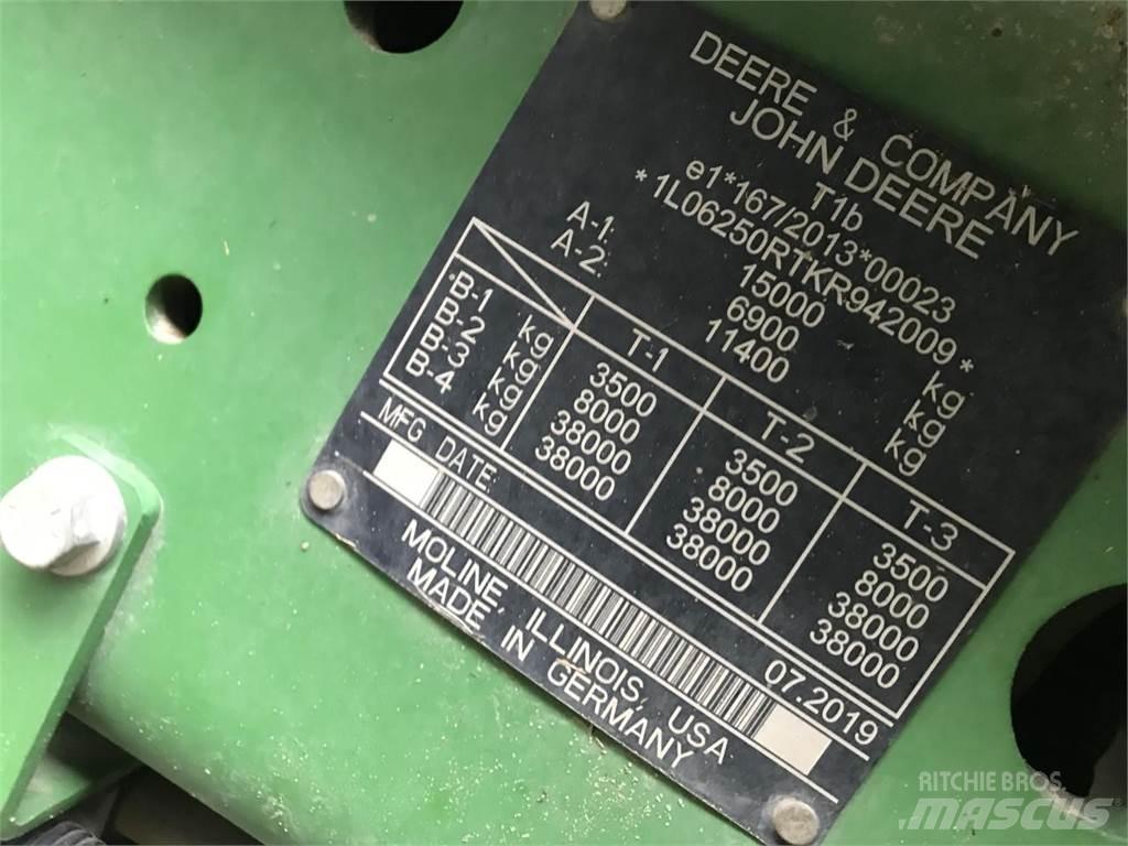 John Deere 6250R Traktorer