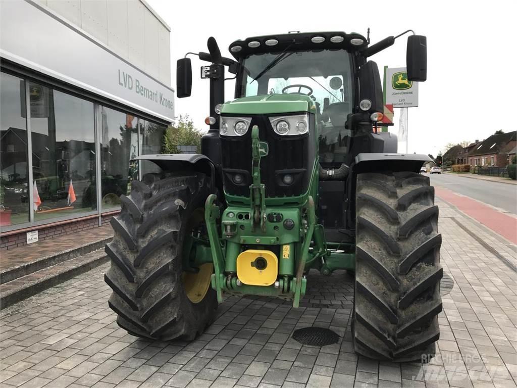 John Deere 6250R Traktorer
