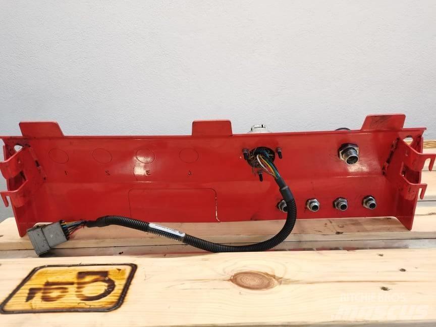 Manitou MLT shield Hytter och interiör