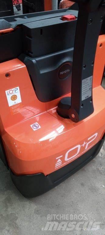 Toyota LWE 200 Låglyftare utan plattform