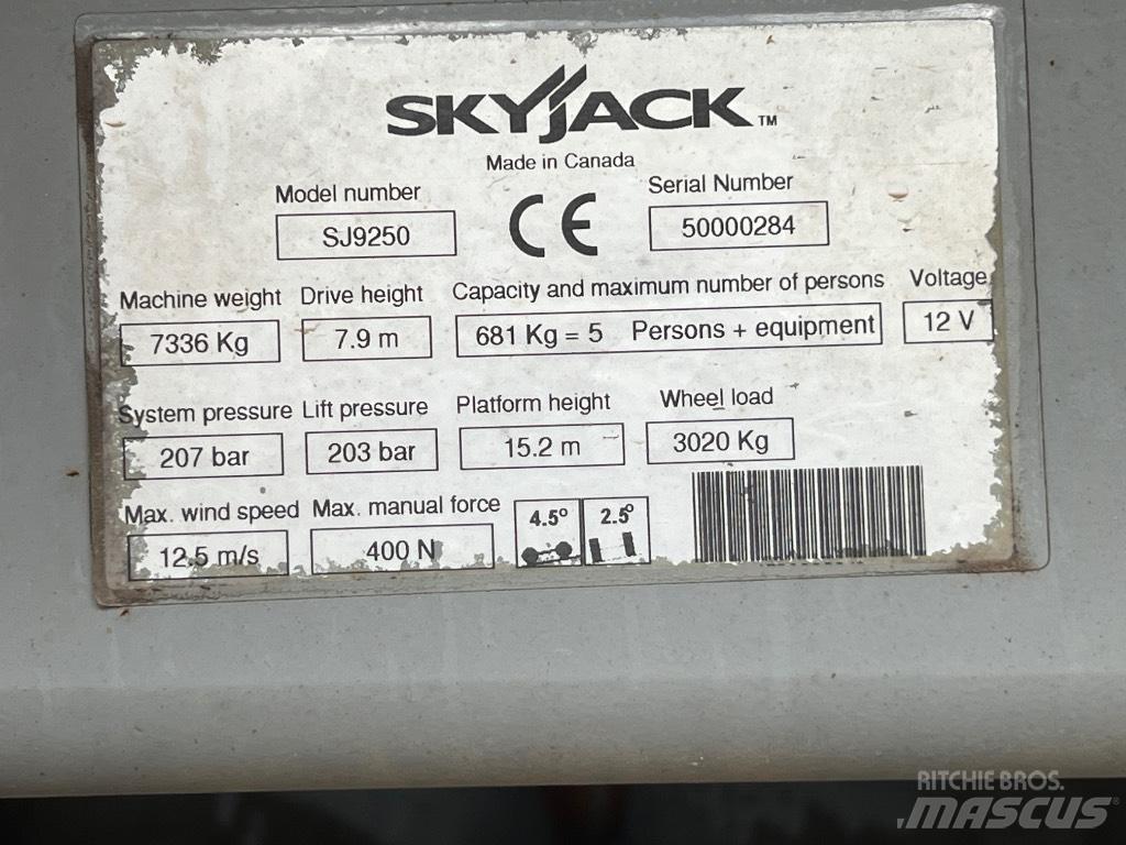 SkyJack SJ 9250 Saxliftar