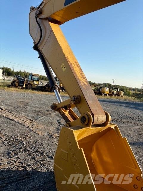 CAT 320 D Bandgrävare