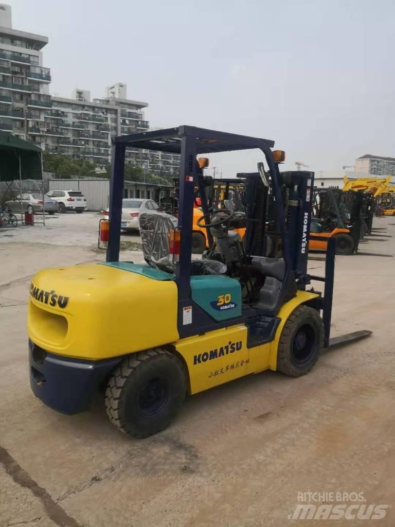 Komatsu FD 30 T-14 Dieselmotviktstruckar