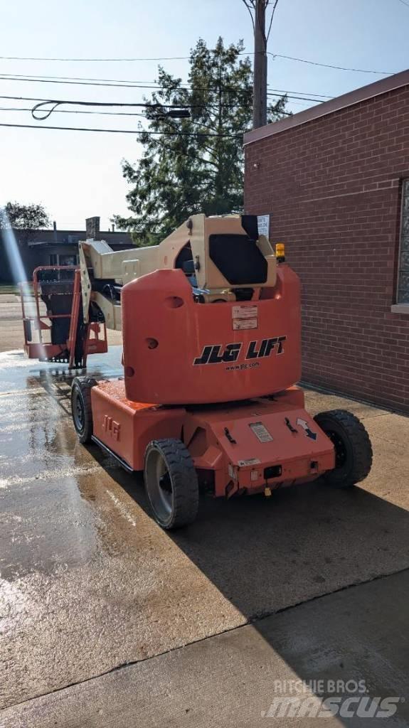JLG E 400 AJPN Bomliftar