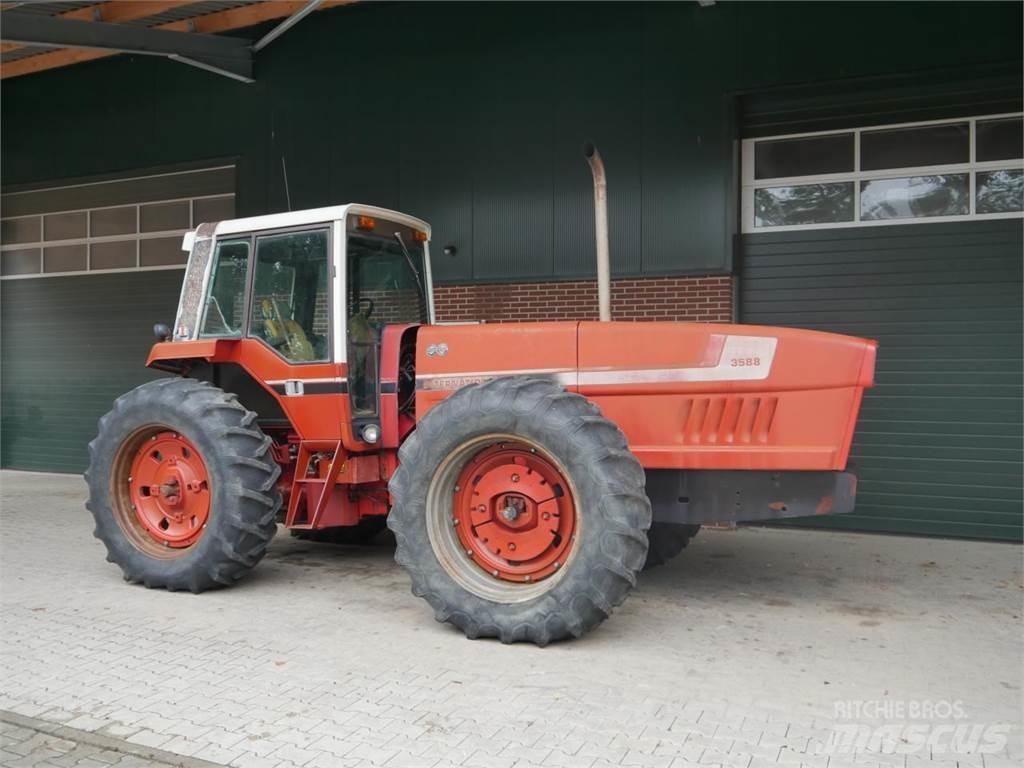 Case IH IHC 3588 Traktorer