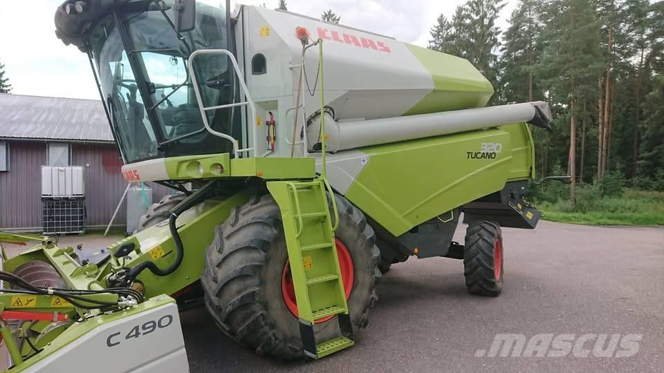 CLAAS Tucano 320 Skördetröskor