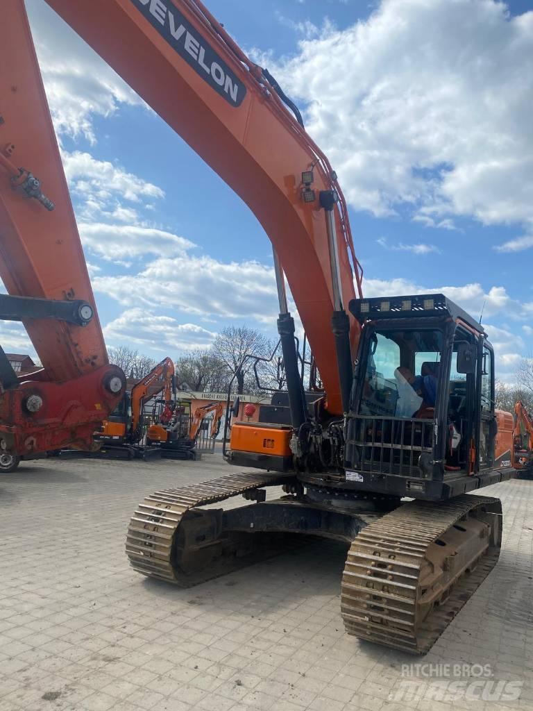Doosan DX 300 LC-5 Bandgrävare